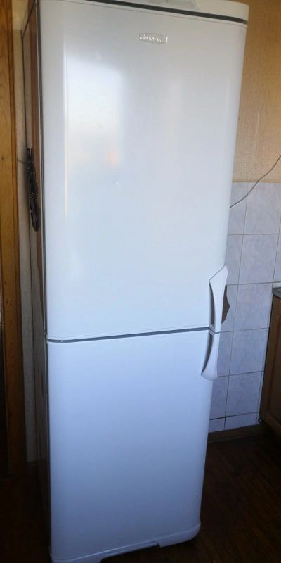Лот: 16165211. Фото: 1. Холодильник Бирюса 131К рабочий... Холодильники, морозильные камеры