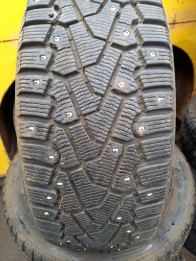 Лот: 18101296. Фото: 1. 1шт. 215-50-17 Pirelli Ice Zero. Шины