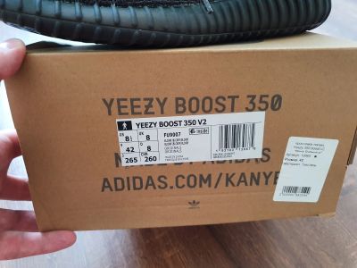 Лот: 17871820. Фото: 1. Кроссовки YEEZY BOOST 350 42 26... Кеды, кроссовки, слипоны