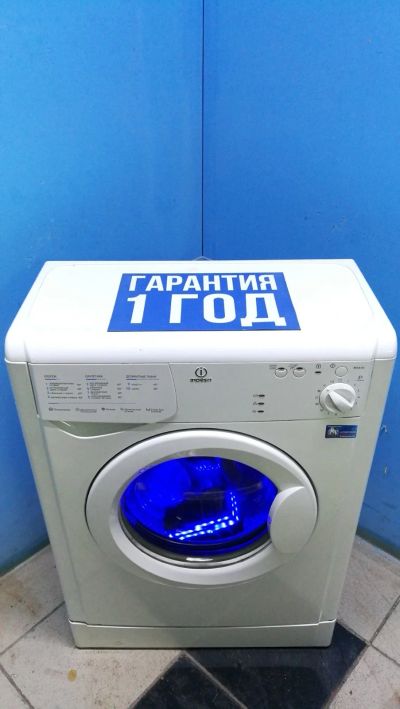 Лот: 14084368. Фото: 1. Стиральная машина Indesit wisa... Стиральные машины