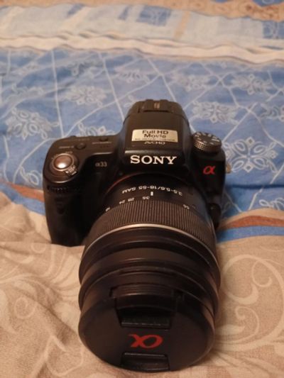Лот: 22853563. Фото: 1. Фотоаппарат Sony SLT a33 с полным... Плёночные зеркальные