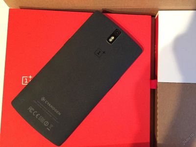 Лот: 5833436. Фото: 1. Oneplus One 64GB Чёрный. Смартфоны