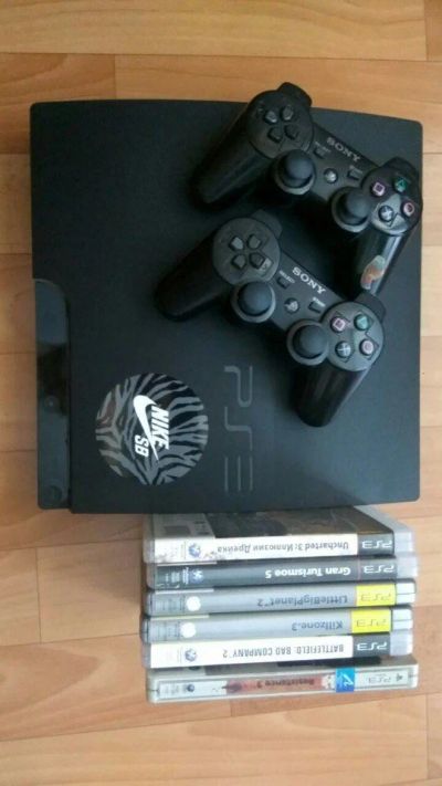 Лот: 10318927. Фото: 1. Sony Playstation 3 + Игры. Консоли