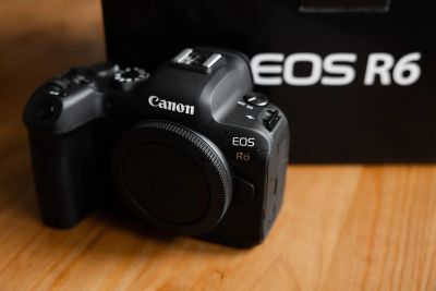 Лот: 20016627. Фото: 1. Фотоаппарат Canon EOS R6. Цифровые беззеркальные со сменной оптикой