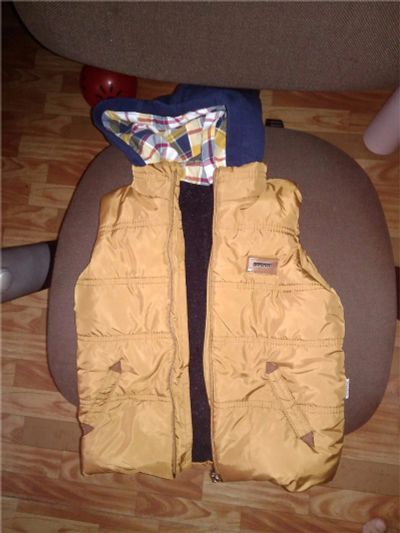 Лот: 10512024. Фото: 1. Желет. Спортивная одежда