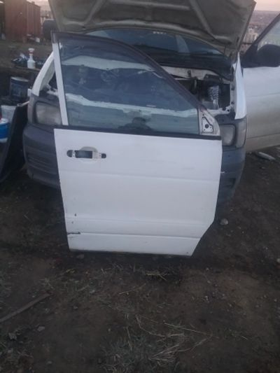 Лот: 9657013. Фото: 1. Дверь townace noah. Кузов