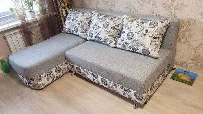 Лот: 15532293. Фото: 1. Диван с подушками. Диваны