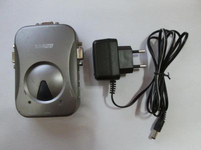 Лот: 11084925. Фото: 1. 2 Port KVM Switch. Другое (сетевые устройства)
