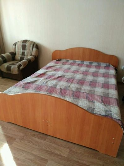 Лот: 11109745. Фото: 1. Продам кровать с матрасом, срочно... Кровати