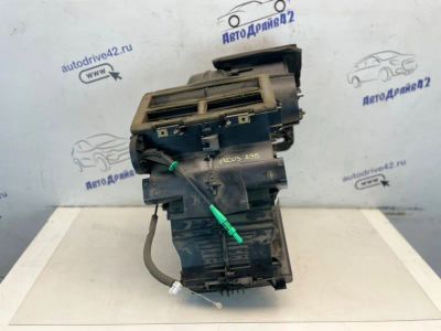 Лот: 23246386. Фото: 1. корпус отопителя Ford Focus CB4. Двигатель и элементы двигателя