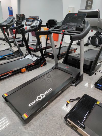 Лот: 17113315. Фото: 1. Беговая дорожка CardioPower S35. Беговые дорожки