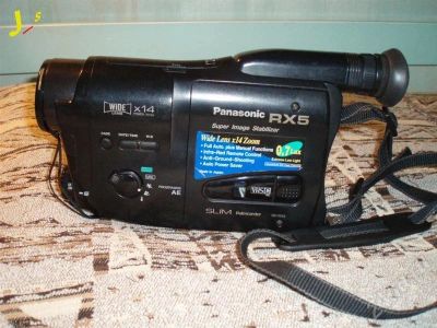 Лот: 134231. Фото: 1. Видеокамера mini-VHS Panasonic... Видеокамеры