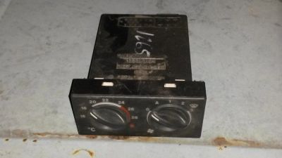 Лот: 8271909. Фото: 1. Блок управления печкой (климат-контроль... Салон