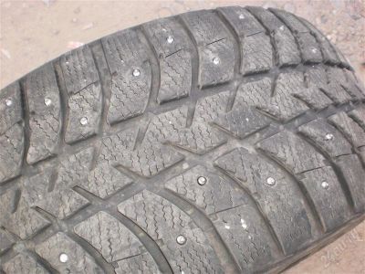 Лот: 2093551. Фото: 1. bridgestone 235/45/17 4шт. Шины