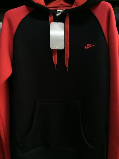 Лот: 7917554. Фото: 1. Толстовка Nike черно-красная. Свитеры, толстовки, худи