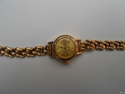 Лот: 17806564. Фото: 1. Часы золотые. Оригинальные наручные часы
