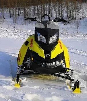 Лот: 13491775. Фото: 1. Снегоход BRP Ski-Doo Summit Х... Снегоходы, квадроциклы