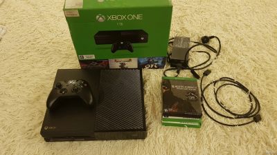 Лот: 14797011. Фото: 1. xbox one 1TB + 3 игры. Игровые приставки, консоли