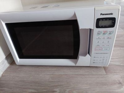 Лот: 24612557. Фото: 1. Микроволновая печь Panasonic б... Микроволновки, мини-печи