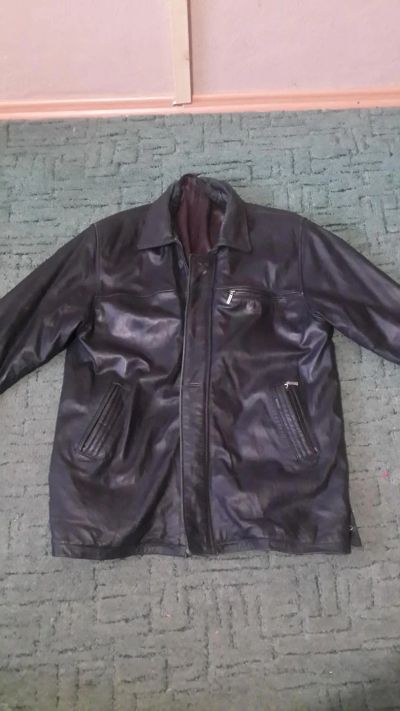 Лот: 6631290. Фото: 1. Курта кожаная 50-52. Верхняя одежда