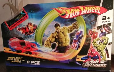 Лот: 15127486. Фото: 1. Автотрек Hot Wheels Супергерои. Машины и техника