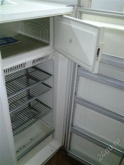 Лот: 1536109. Фото: 1. холодильник однокамерный смотрите... Холодильники, морозильные камеры