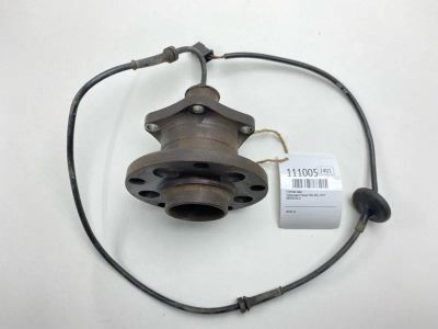 Лот: 25318701. Фото: 1. Ступица Volkswagen Passat 1997... Двигатель и элементы двигателя
