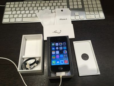 Лот: 16297941. Фото: 1. Телефон Apple iPhone 4, черный... Смартфоны