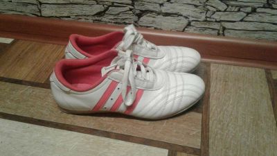 Лот: 11319852. Фото: 1. Кроссовки adidas 39р. Кеды, кроссовки, слипоны
