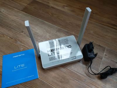 Лот: 19512300. Фото: 1. Wi-Fi роутер Keenetic Lite. Маршрутизаторы (роутеры)