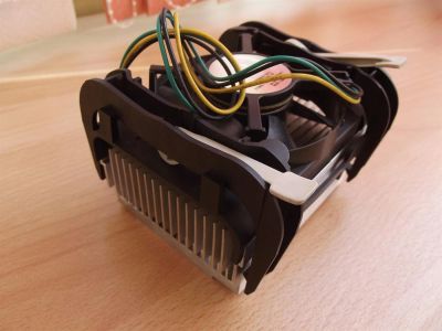 Лот: 3138507. Фото: 1. Кулер Intel для Socket 478. Системы охлаждения