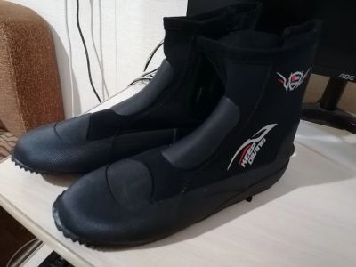 Лот: 17847688. Фото: 1. Ботинки для занятия дайвингом. Ботинки