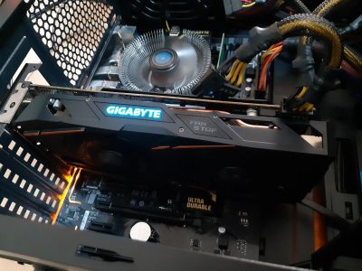 Лот: 17276791. Фото: 1. Gigabyte Radeon RX570 Gaming 4G... Видеокарты
