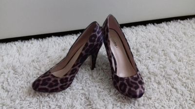 Лот: 9742453. Фото: 1. Туфли леопардовые НОВЫЕ. Туфли