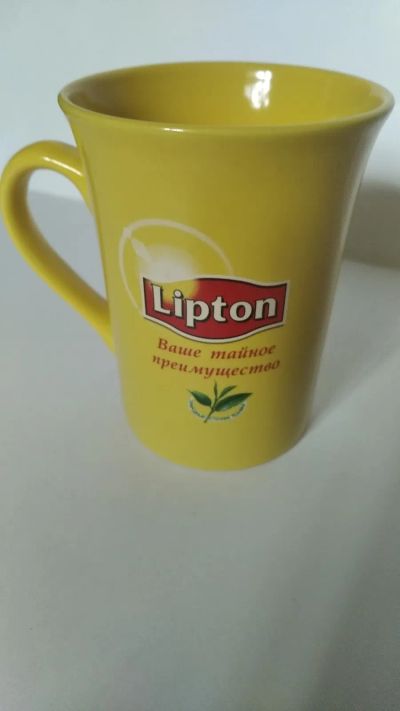 Лот: 20581885. Фото: 1. Кружка Lipton коллекционная. Кружки, стаканы, бокалы