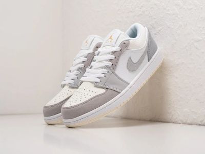 Лот: 24975604. Фото: 1. Кроссовки Nike Air Jordan 1 Low. Кеды, кроссовки, слипоны