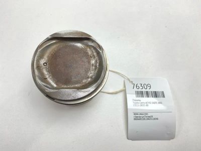 Лот: 21110605. Фото: 1. Поршень Toyota Camry 2002 1321128031B0... Двигатель и элементы двигателя