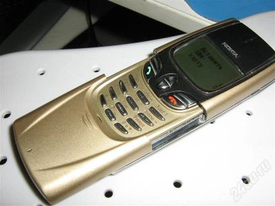 Лот: 424360. Фото: 1. ***Nokia 8850 GOLD*** Легенда... Кнопочные мобильные телефоны