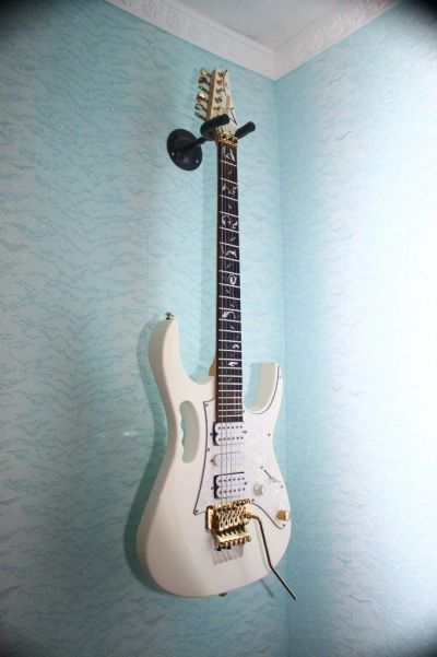 Лот: 3024920. Фото: 1. Электрогитара Ibanez JEM Steve... Гитары