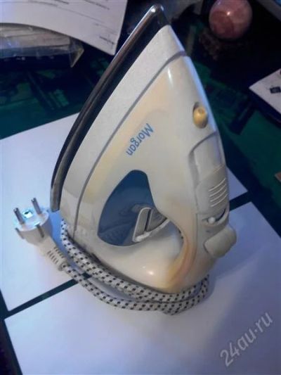 Лот: 2958042. Фото: 1. Утюг Skarlet б/у. Утюги, парогенераторы, отпариватели