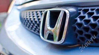 Лот: 2476111. Фото: 1. Решетка радиатора Honda Fit... Кузов