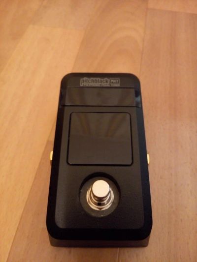Лот: 6100899. Фото: 1. Тюнер Korg Pitchblack Poly PB-03... Гитарные эффекты и комбоусилители