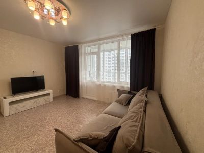 Лот: 25655435. Фото: 1. 3-комн. квартира , Красноярск... Квартиры, студии