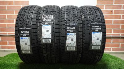 Лот: 23530041. Фото: 1. Зимняя резина 205/65 R-15 "Royal... Шины