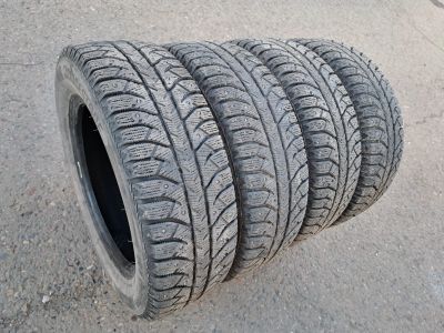 Лот: 20827295. Фото: 1. 175/65/14 Bridgestone Ice Cruiser-7000s... Шины