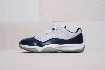 Лот: 11618507. Фото: 1. Кроссовки Air Jordan 11 Low "Georgetown... Кеды, кроссовки, слипоны