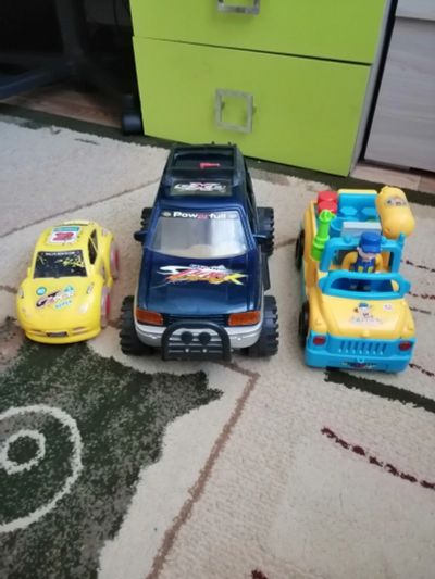 Лот: 16017075. Фото: 1. Машины(большой синий джип и 2... Машины и техника
