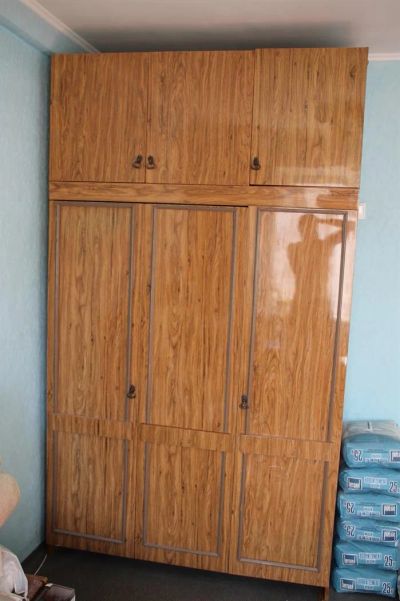 Лот: 2909305. Фото: 1. Шифонер 3х створчатый с антресолью. Шкафы, шкафы-купе