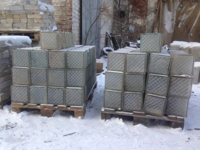 Лот: 10820992. Фото: 1. Продам стеклоблоки (зеленые). Материалы и сырьё