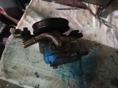 Лот: 15783775. Фото: 1. Насос гидроуселителя Ниссан sr20de. Компрессоры автомобильные, шинные насосы